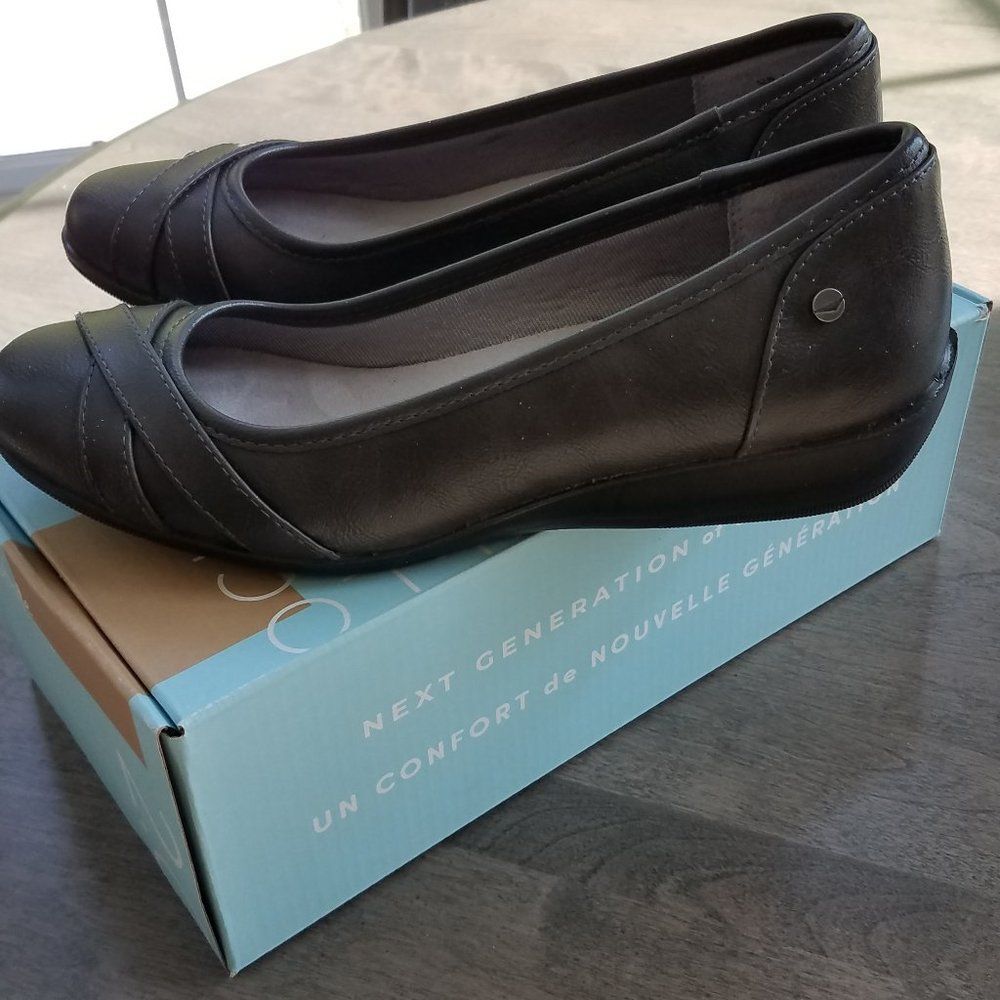 LifeStride Velocity 2 shoes